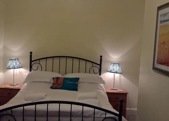 13 Princess Royal Terrace Скарборо